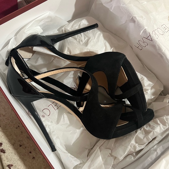 Black Heels - Picture 3 of 6